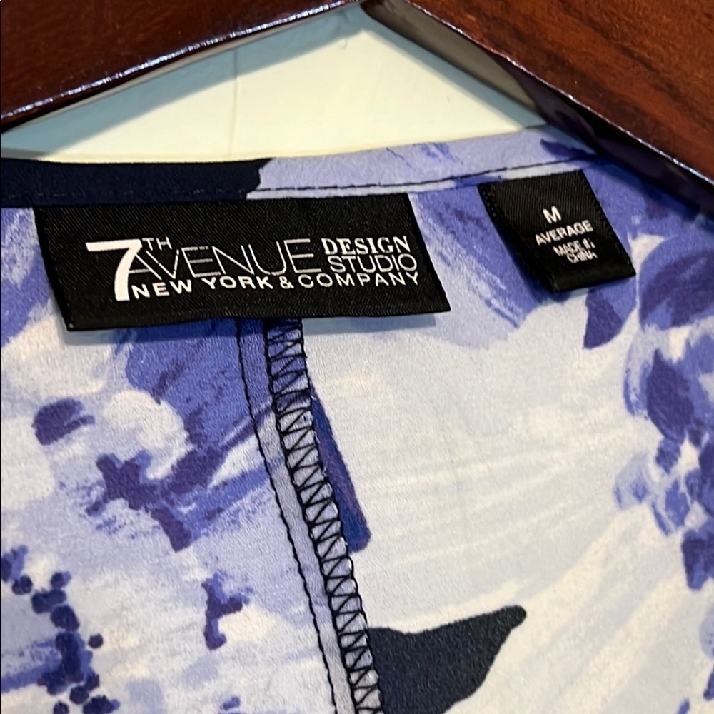 7th Avenue New York & Company Design Studio Relaxed Tie Front Blouse M - Picture 2 of 5